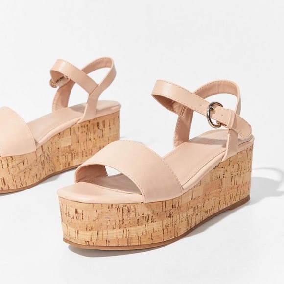 Platform Sandals - New In Box - Picture 3 of 4